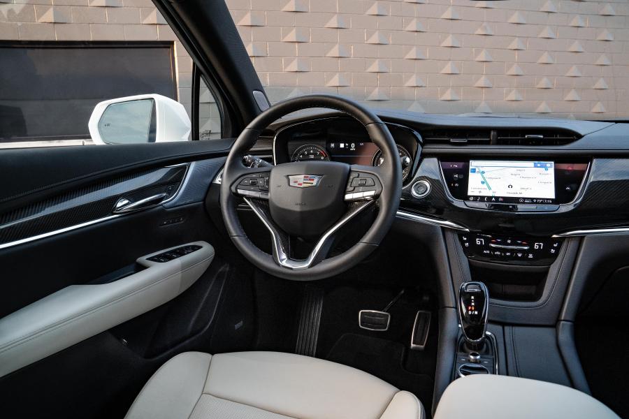 Торпедо Cadillac XT6 Sport 2019 года  (фото 26 из 41)